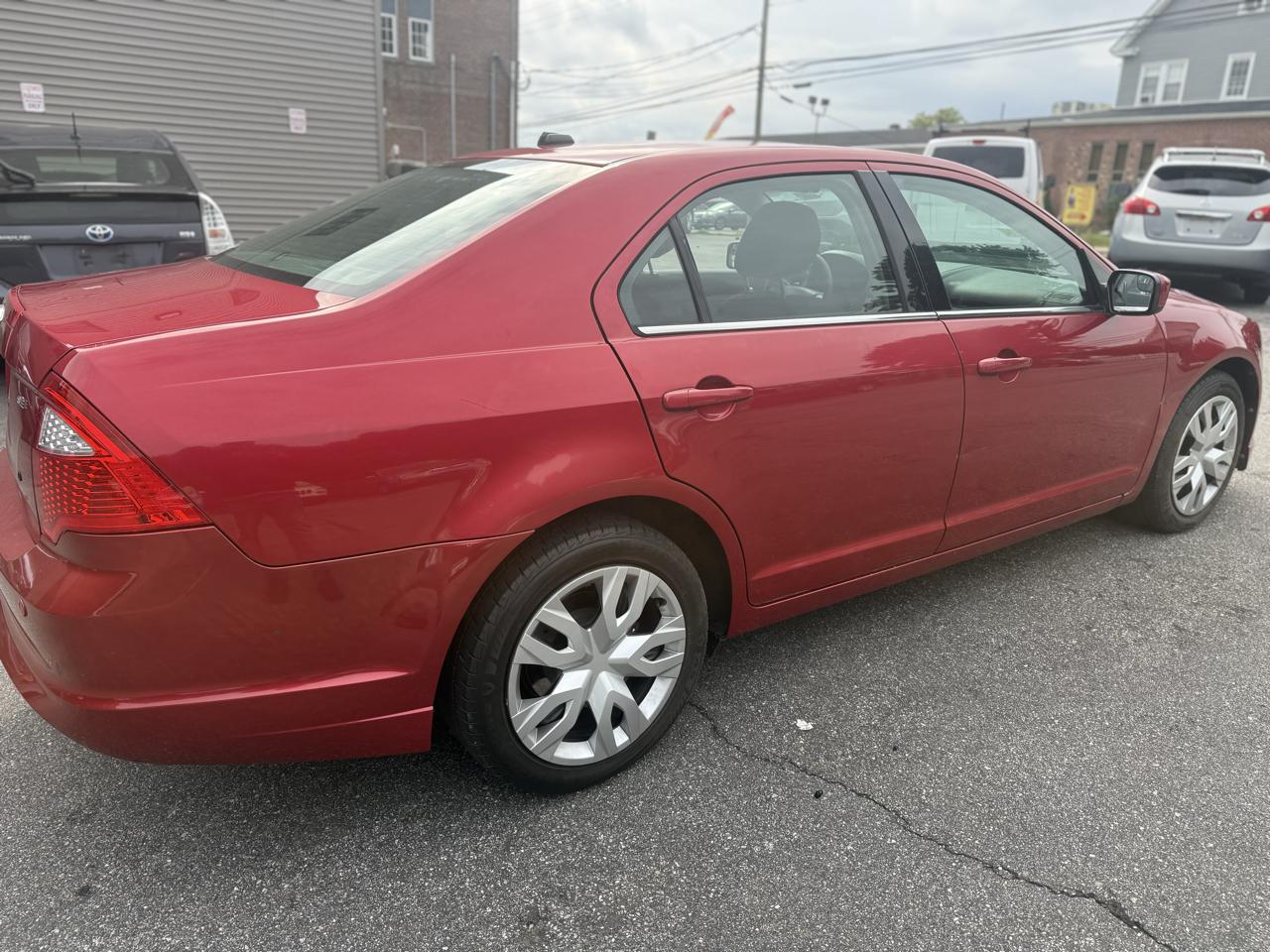 Ford Fusion I4 SE 2011