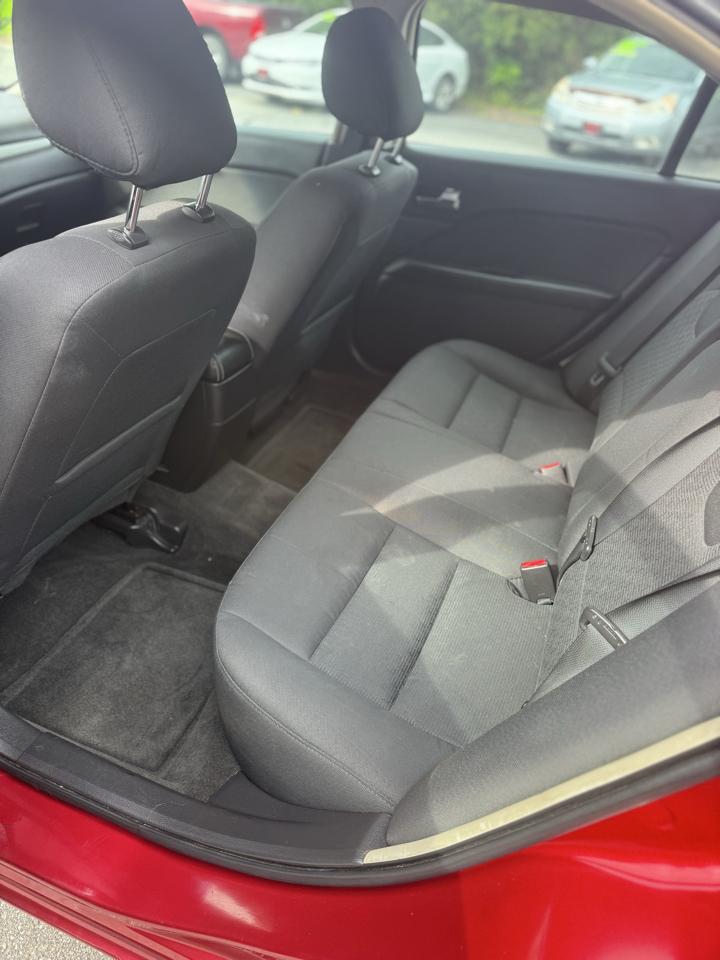 Ford Fusion I4 SE 2011