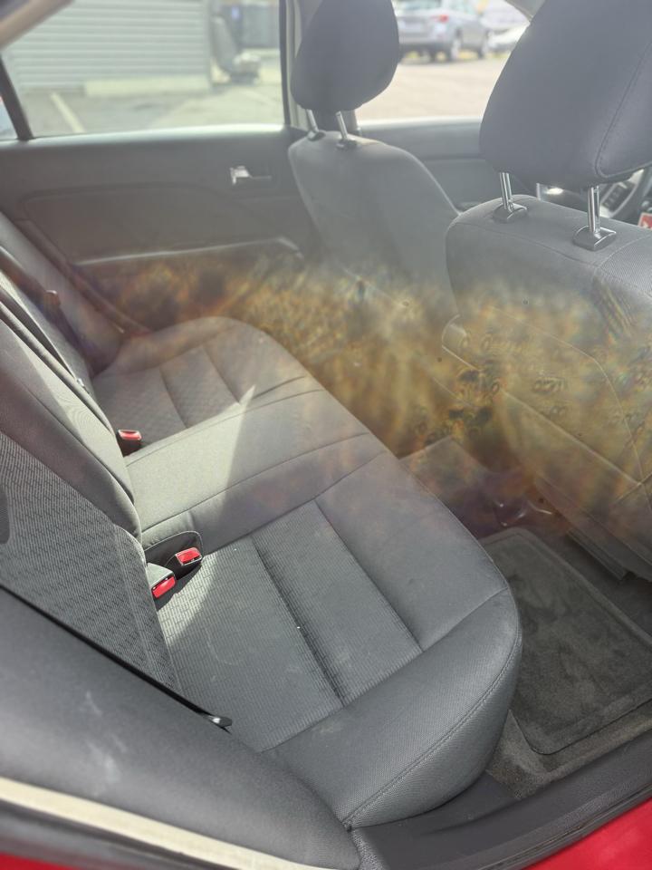 Ford Fusion I4 SE 2011
