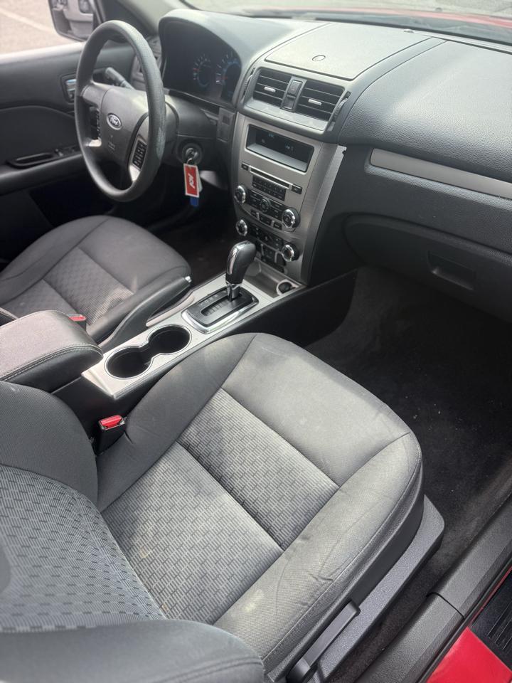Ford Fusion I4 SE 2011