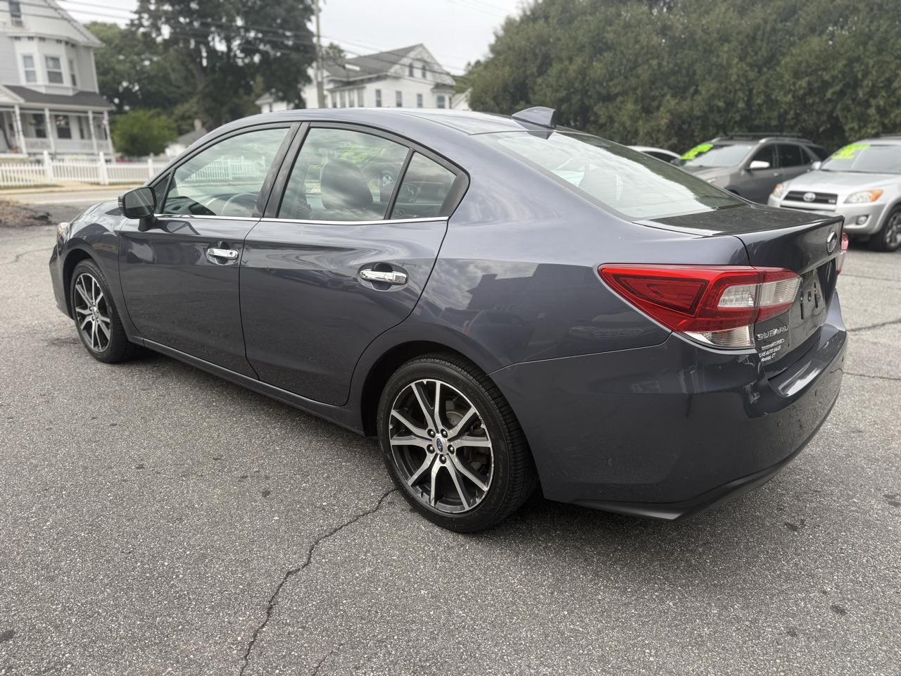 Subaru Impreza 2.0i Limited CVT 4-Door 2017