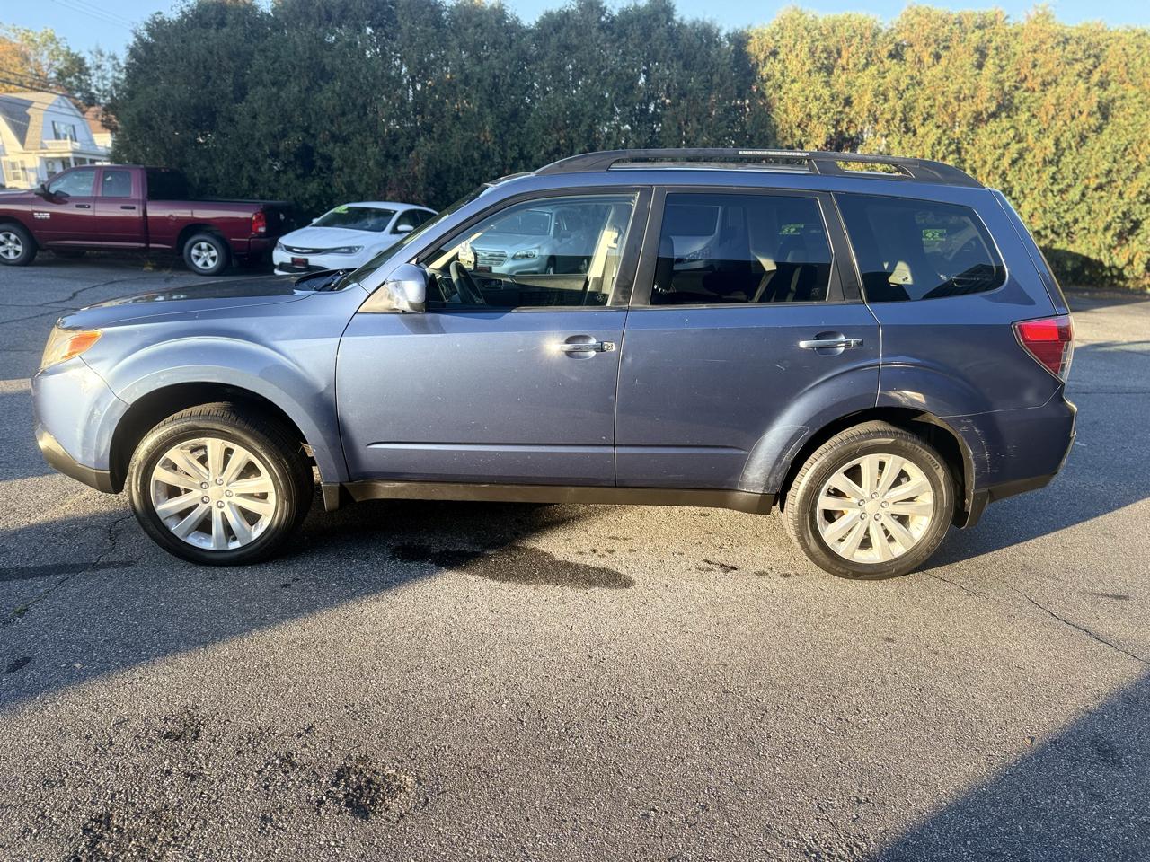 Subaru Forester 2.5X Premium 2012