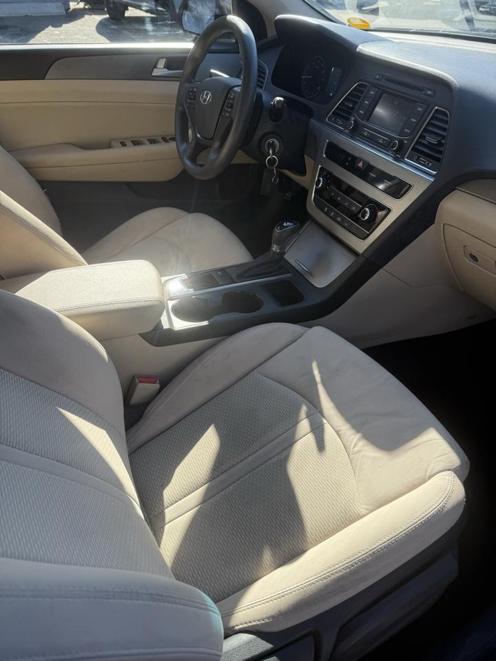 Hyundai Sonata SE 2015