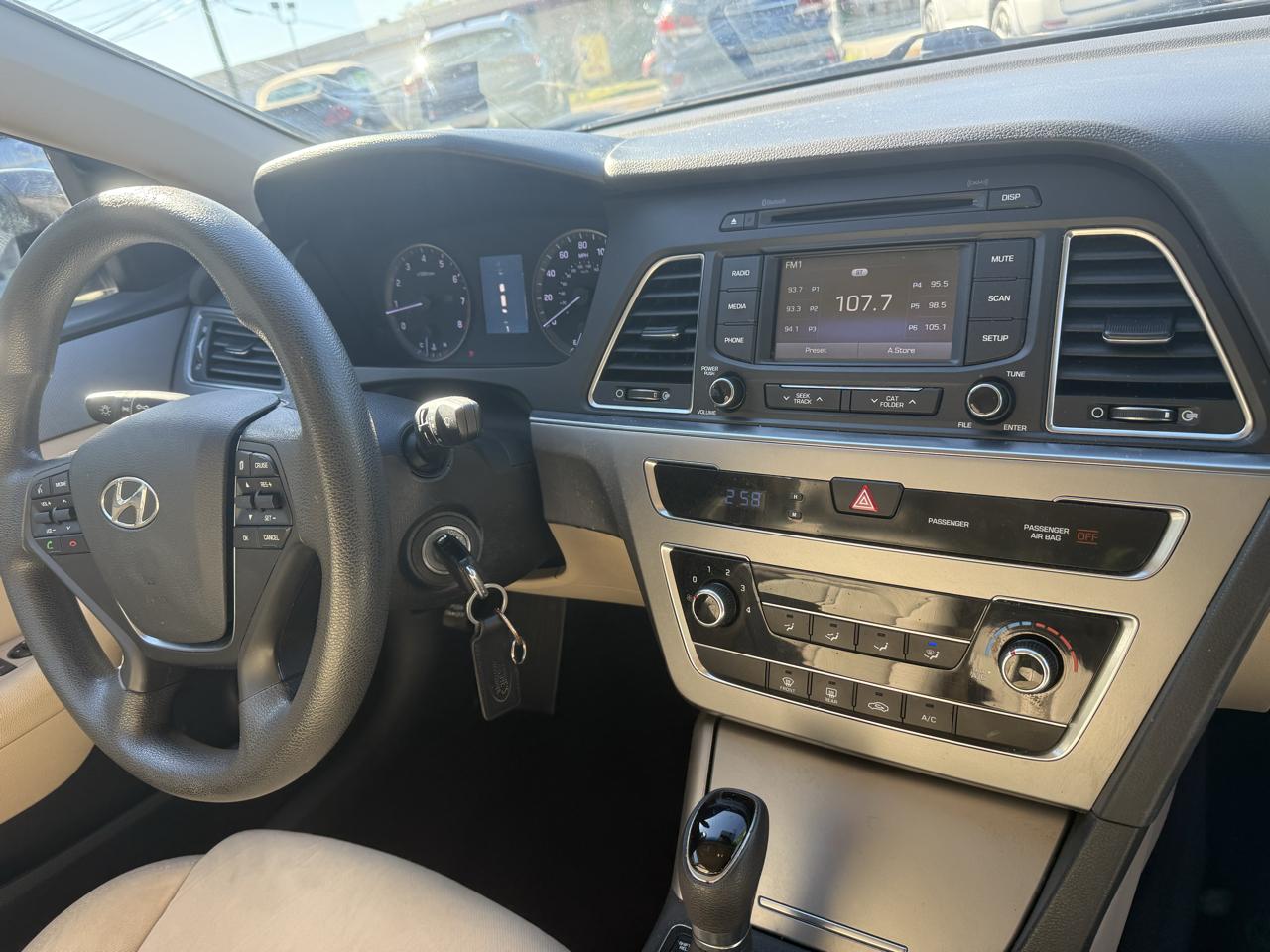 Hyundai Sonata SE 2015