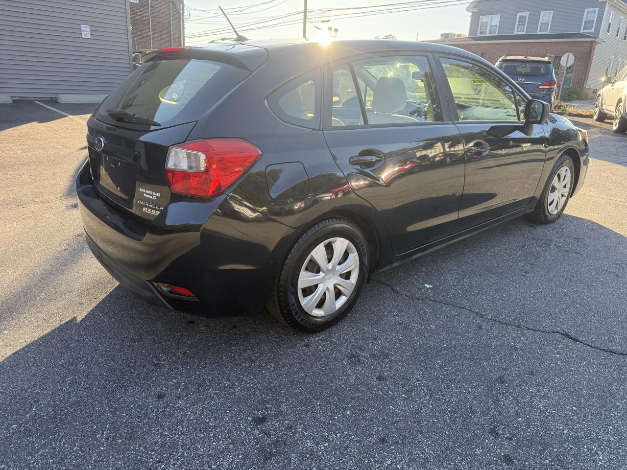 Subaru Impreza Base 5-Door 2014