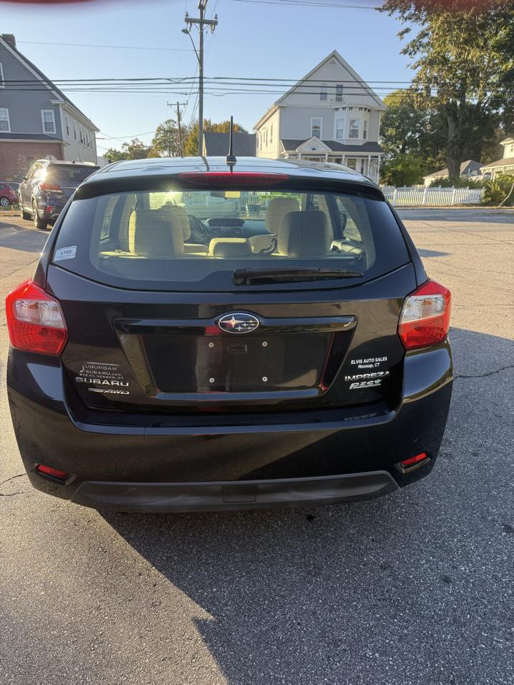 Subaru Impreza Base 5-Door 2014