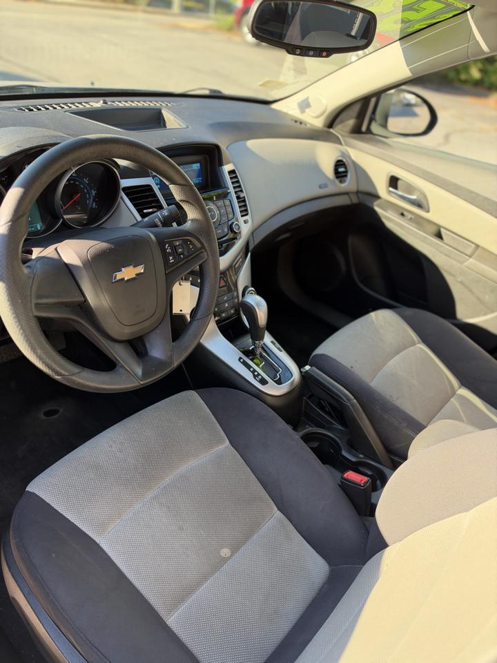 Chevrolet Cruze LS Auto 2014