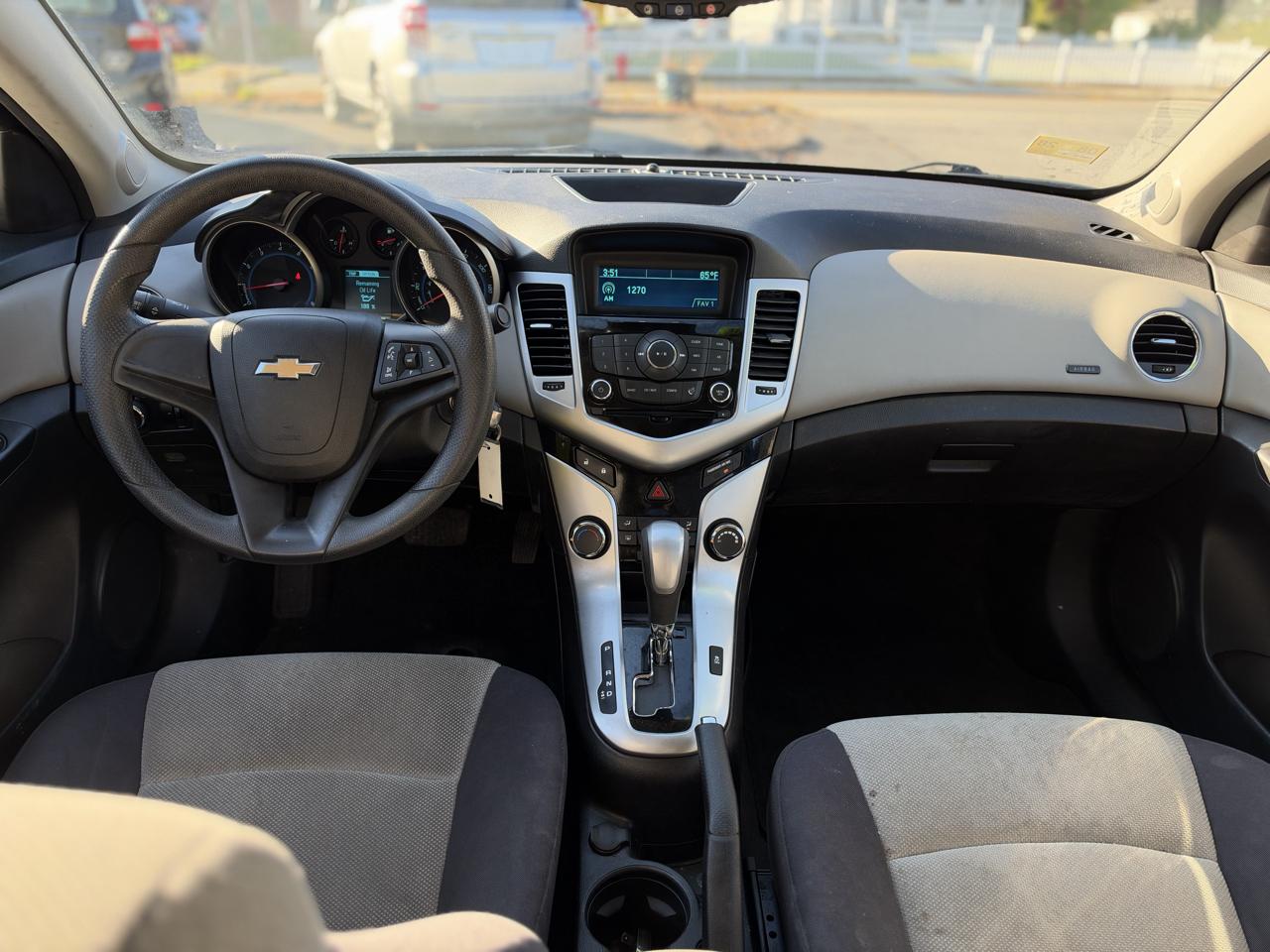 Chevrolet Cruze LS Auto 2014