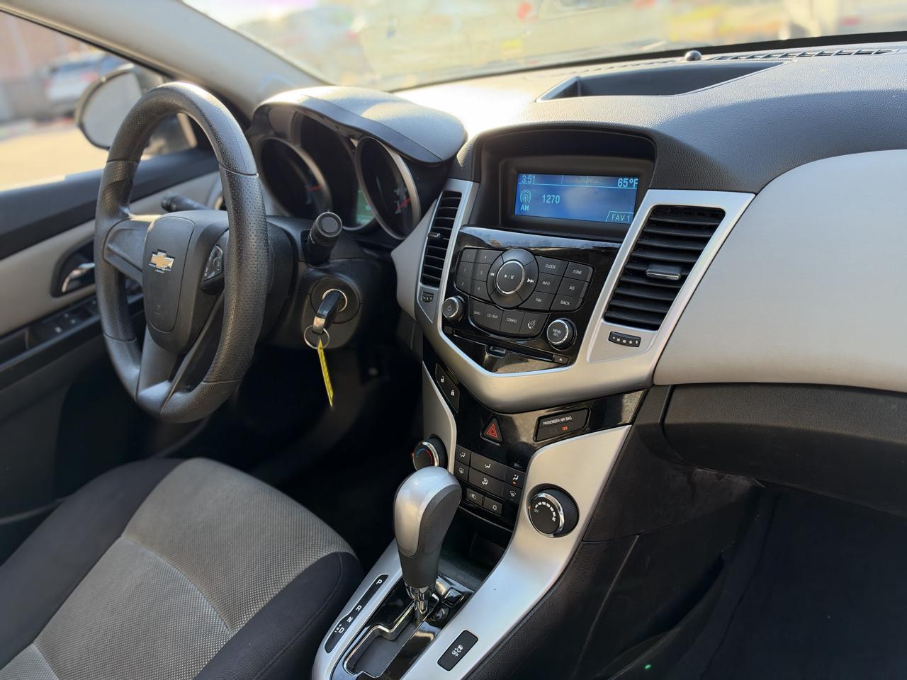 Chevrolet Cruze LS Auto 2014