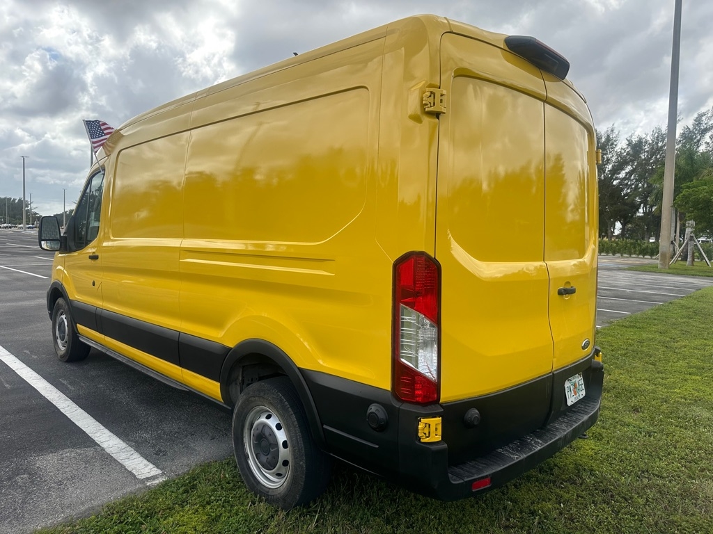Ford Transit 250 Van Med. Roof w/Sliding Pass. 130-in. WB 2020