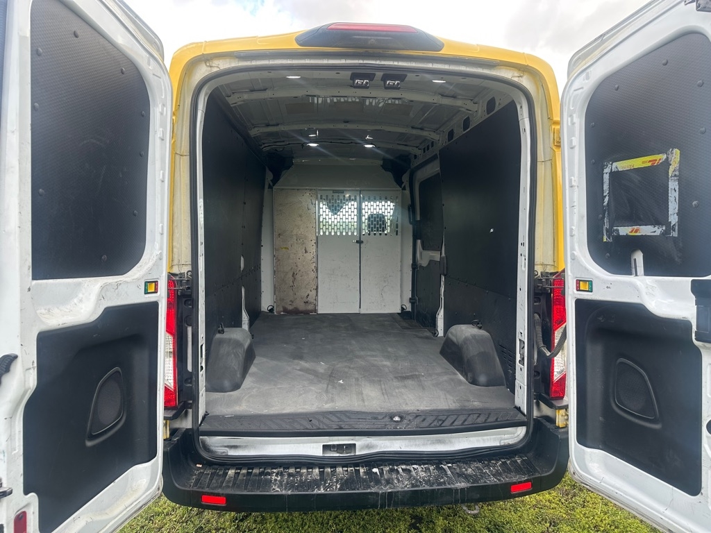 Ford Transit 250 Van Med. Roof w/Sliding Pass. 130-in. WB 2020