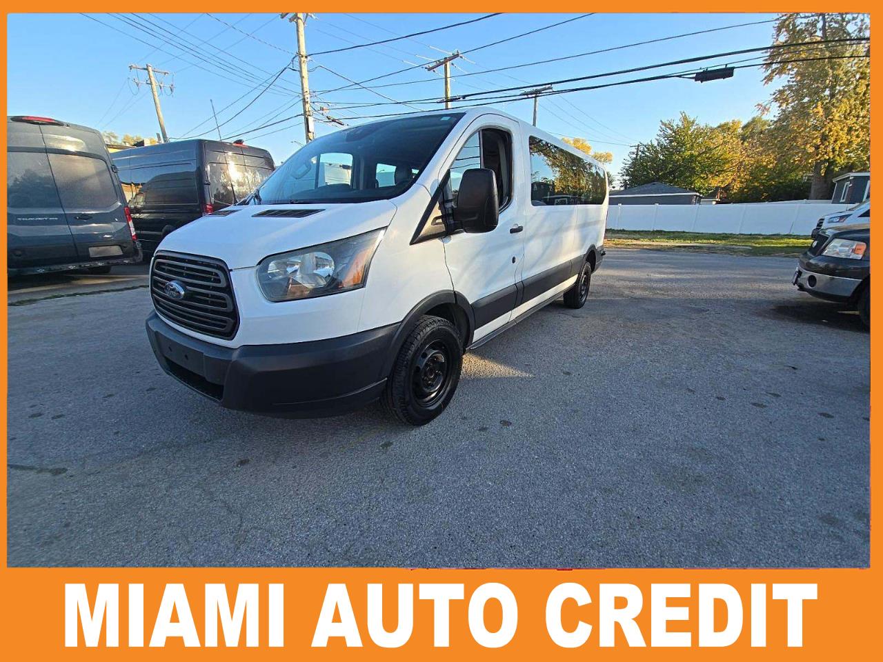2016 Ford Transit 350 Wagon Low Roof XL w/Sliding Pass. 148-in. WB