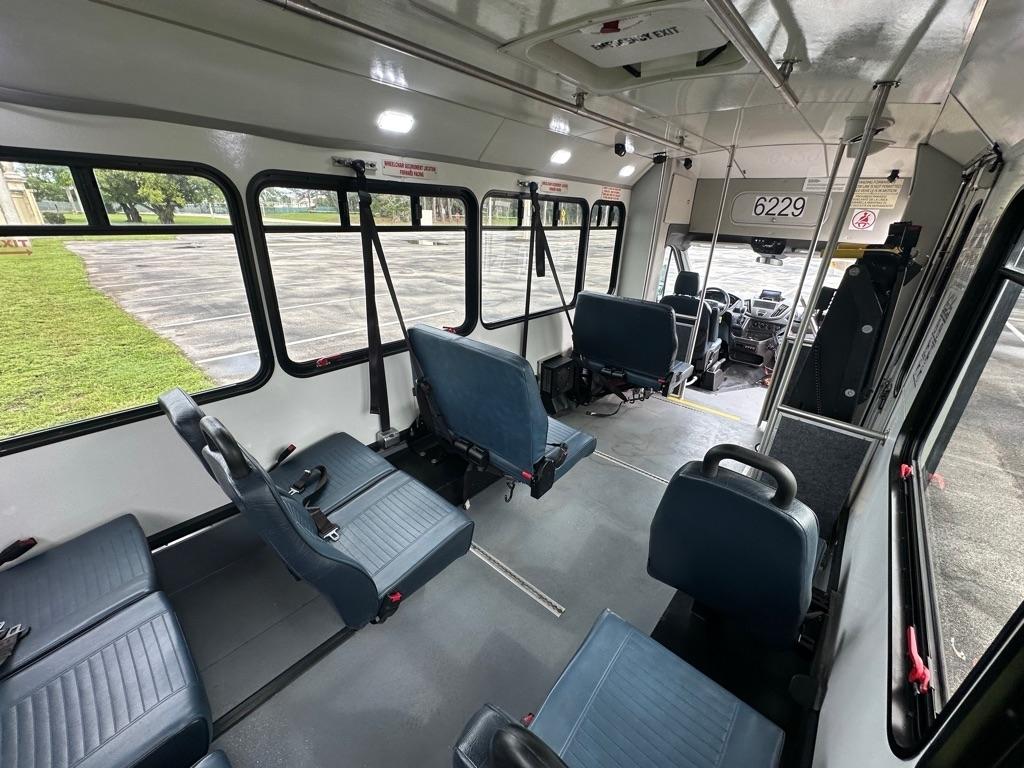 2018 Ford Transit Cutaway Base - Photo 12