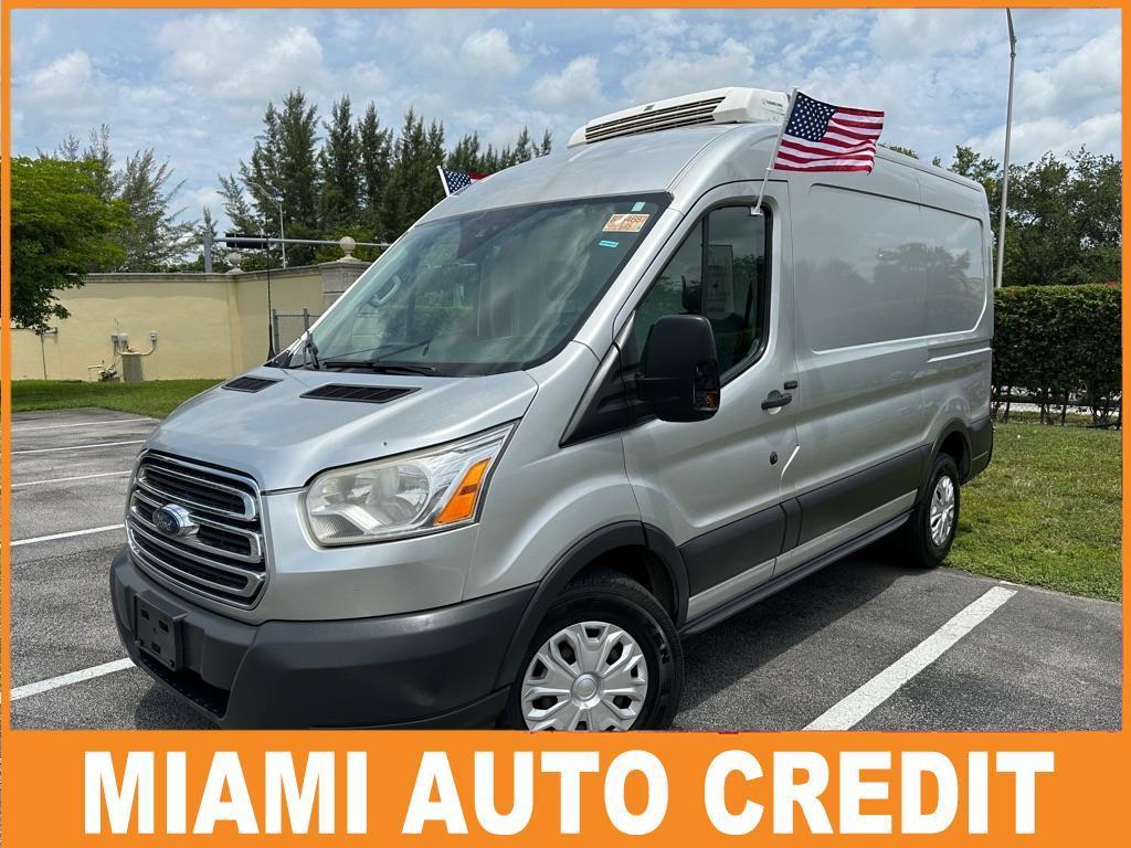 2017 Ford Transit 250 Van Med. Roof w/Sliding Pass. 130-in. WB