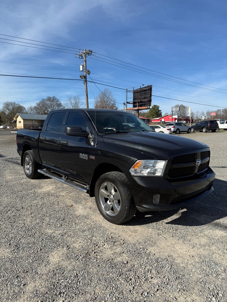 RAM 1500 Tradesman Crew Cab SWB 4WD 2018