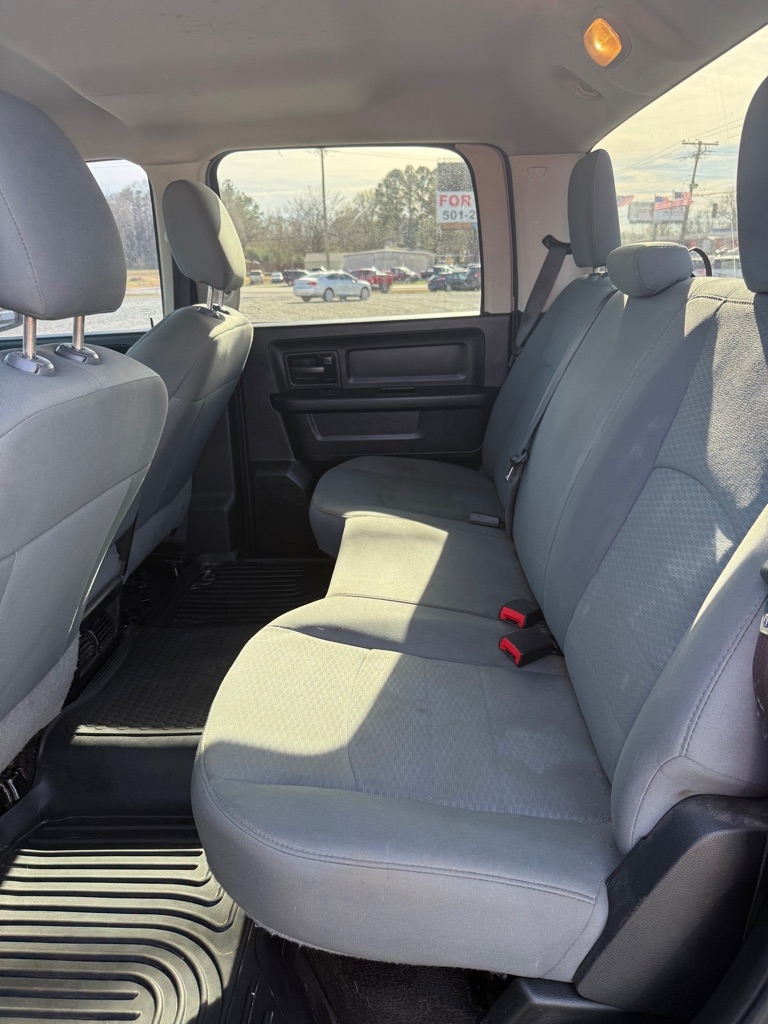 RAM 1500 Tradesman Crew Cab SWB 4WD 2018