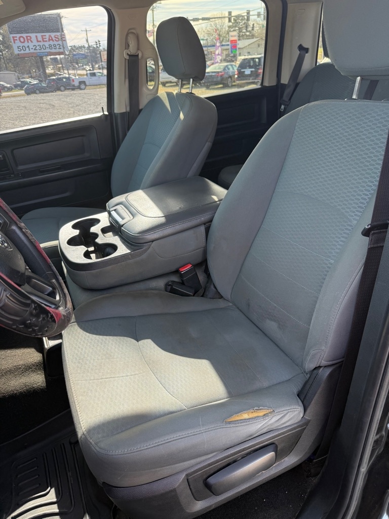 RAM 1500 Tradesman Crew Cab SWB 4WD 2018