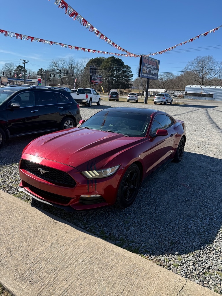 2017 Ford Mustang V6 Coupe
