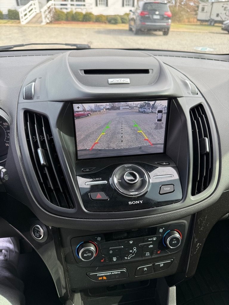 Ford Escape Titanium FWD 2017