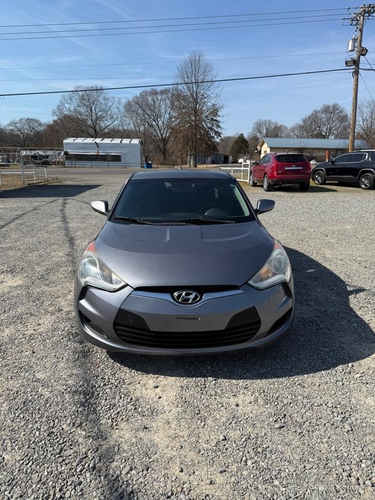 Hyundai Veloster Base 6MT 2016