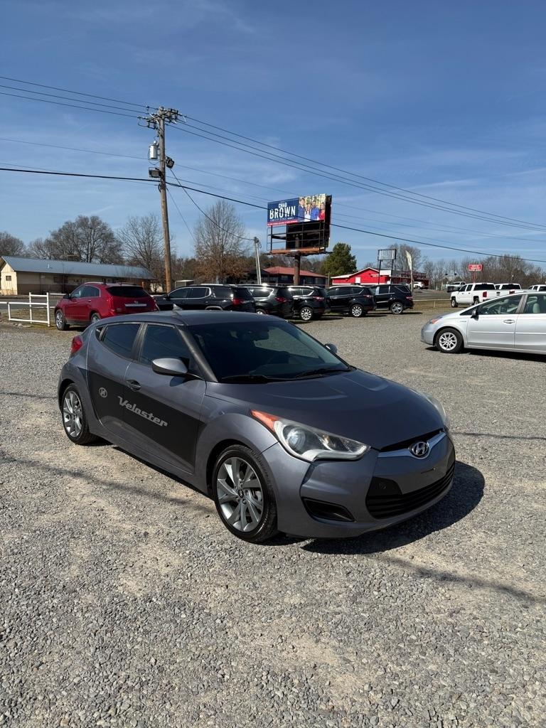 Hyundai Veloster Base 6MT 2016