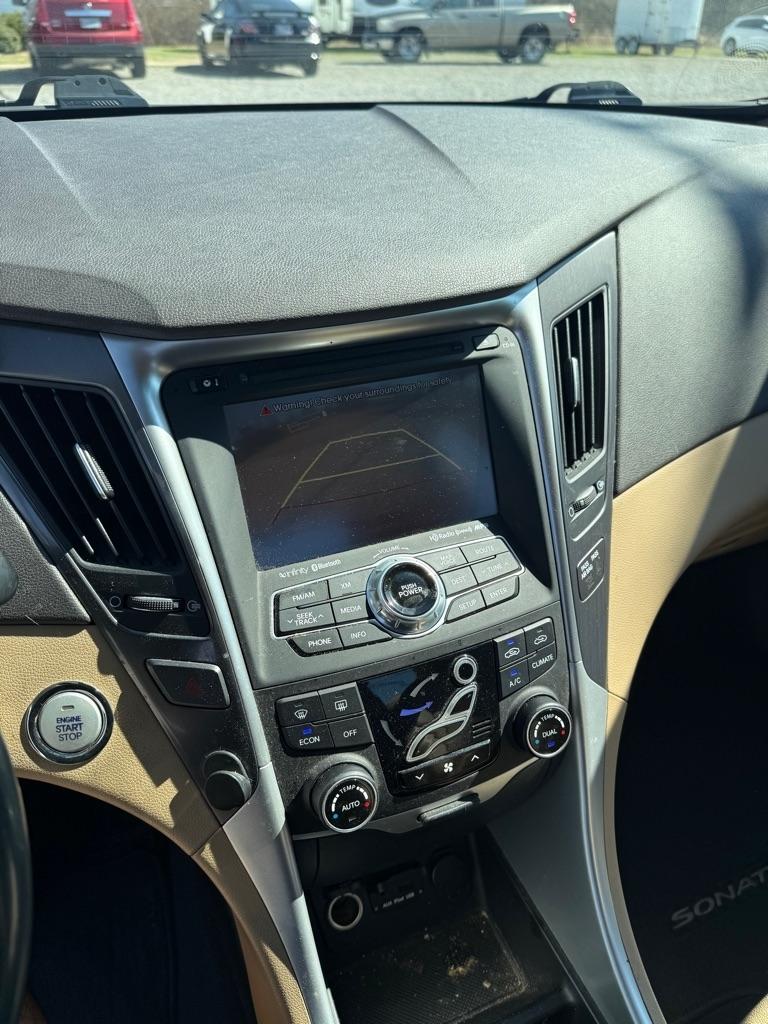 Hyundai Sonata Hybrid Sedan 2015