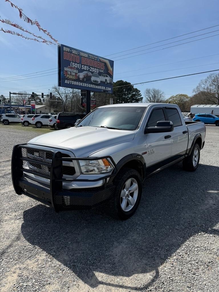 RAM 1500 SLT Crew Cab SWB 4WD 2015