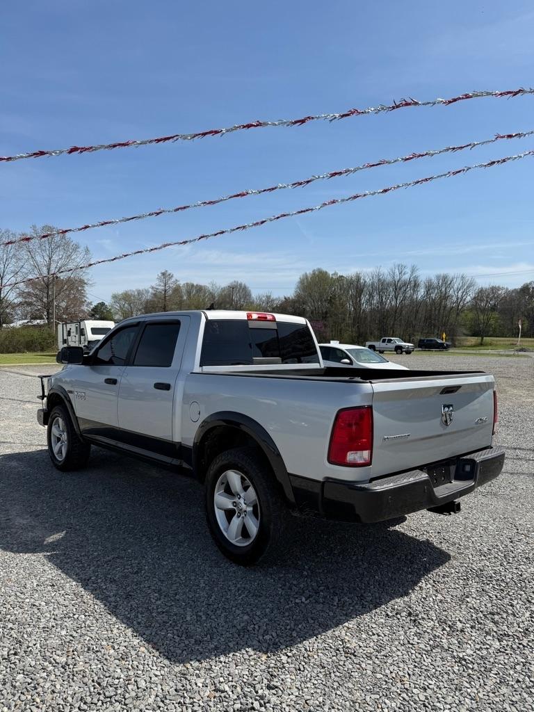 RAM 1500 SLT Crew Cab SWB 4WD 2015