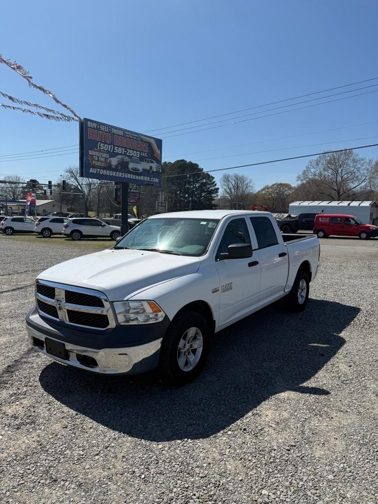 RAM 1500 Tradesman Crew Cab SWB 4WD 2017