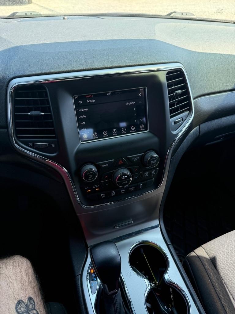 Jeep Grand Cherokee Laredo 4WD 2018