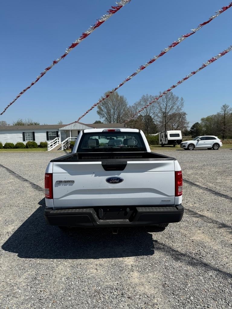 Ford F-150 XL SuperCab 8-ft. 2WD 2015