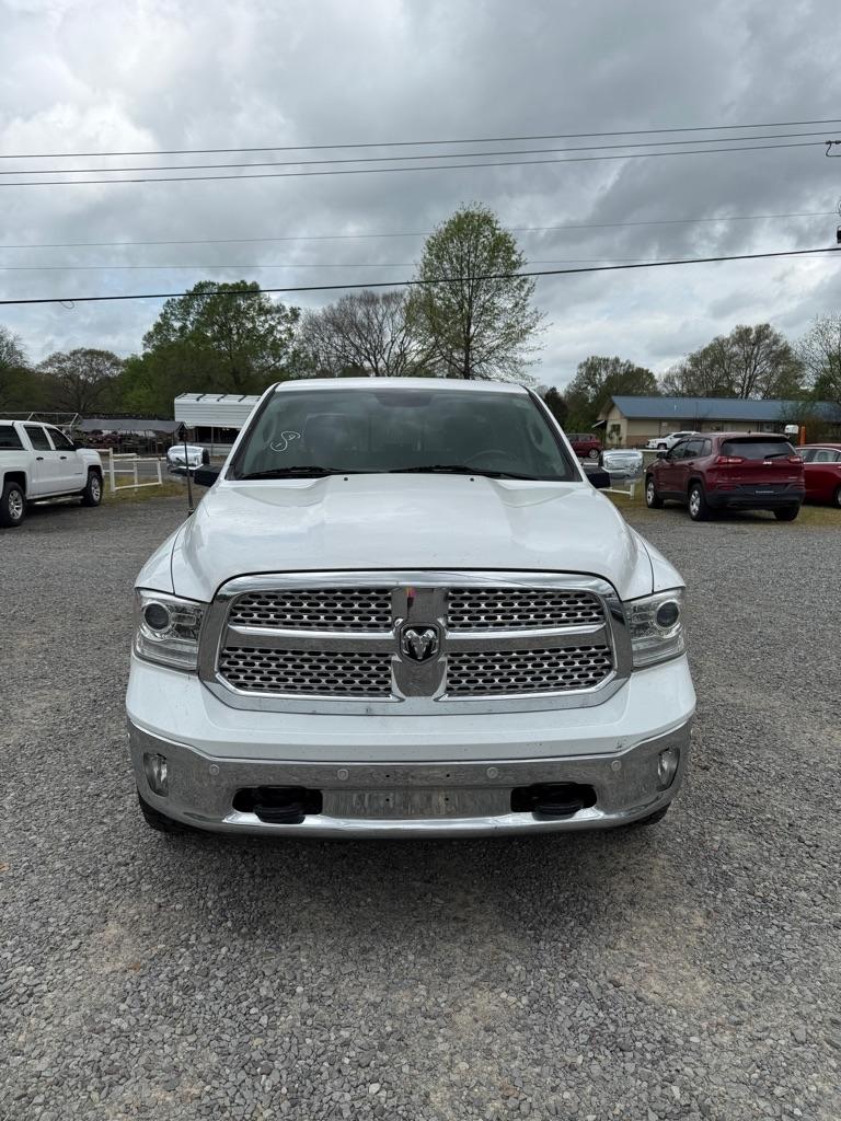 RAM 1500 Laramie Crew Cab SWB 4WD 2017