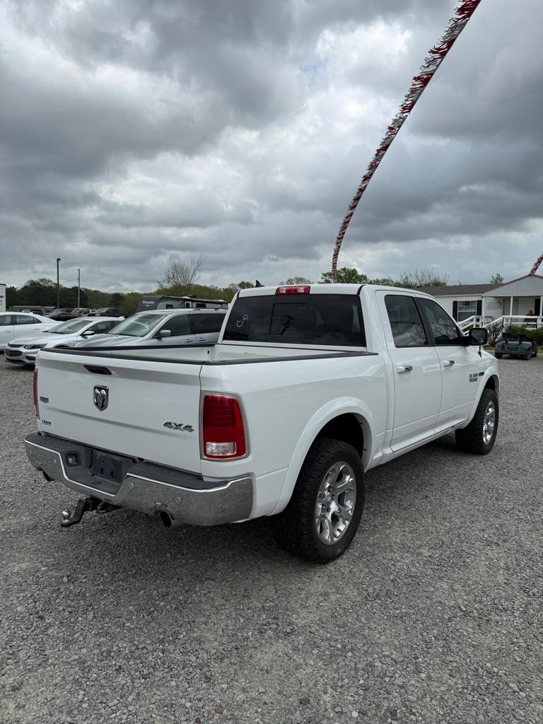 RAM 1500 Laramie Crew Cab SWB 4WD 2017