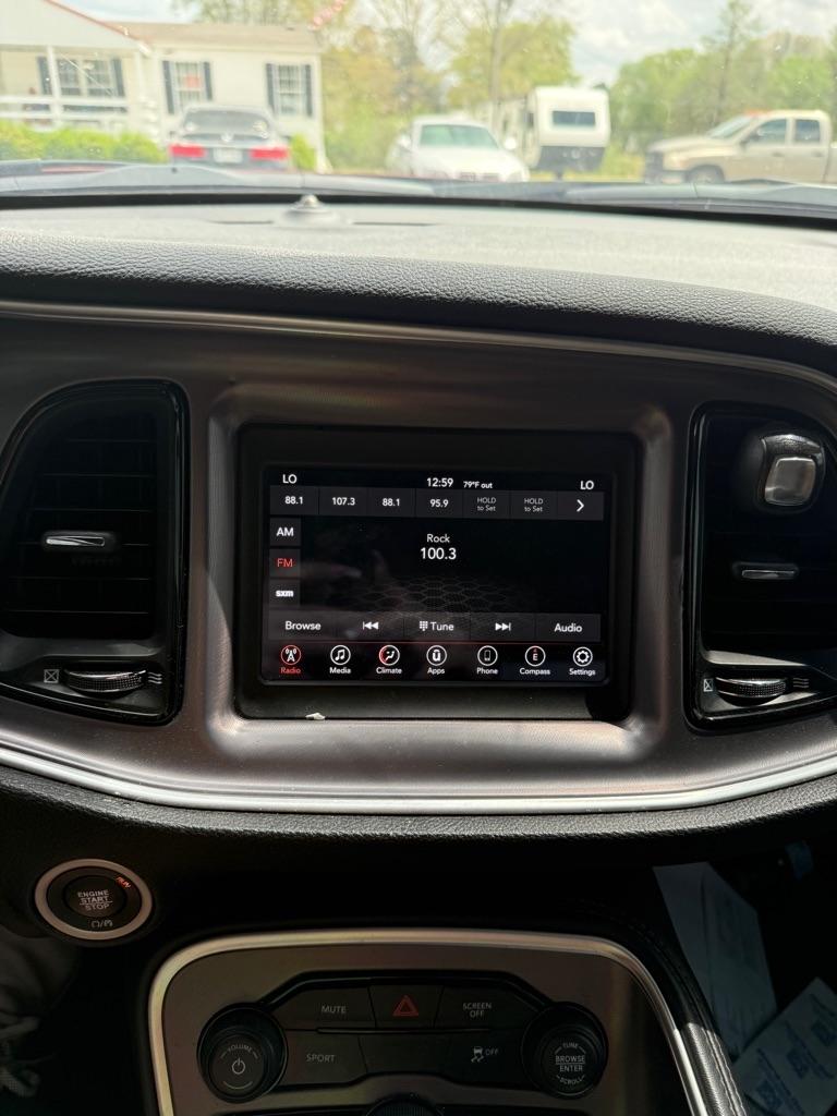 Dodge Challenger SXT 2019