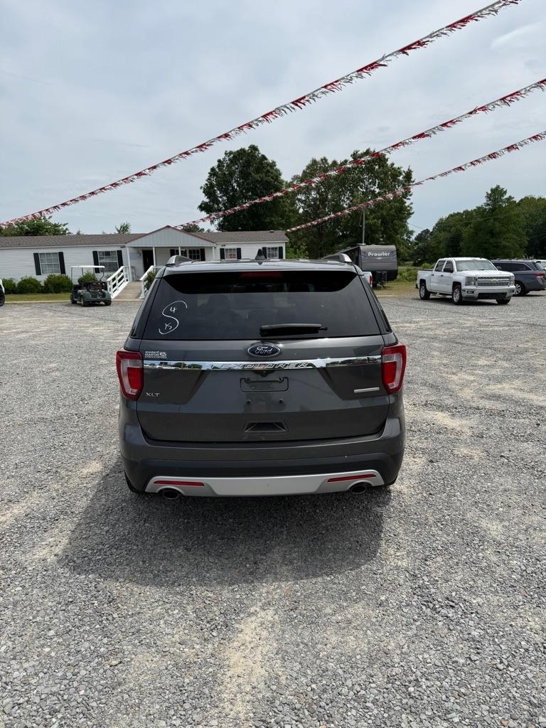 Ford Explorer XLT FWD 2016