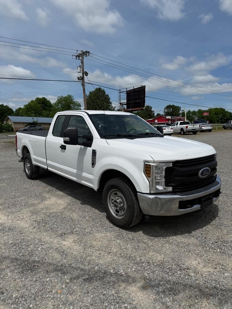 Ford F-250 SD XL SuperCab 2WD 2019