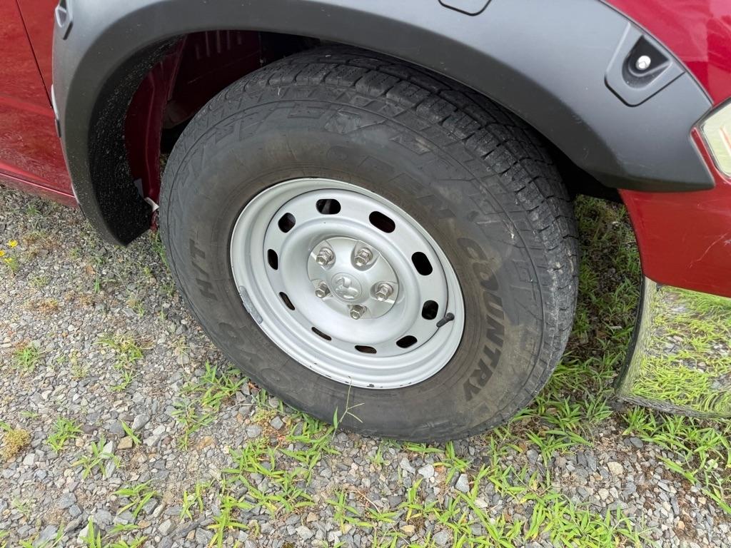RAM 1500 SLT Quad Cab 2WD 2012