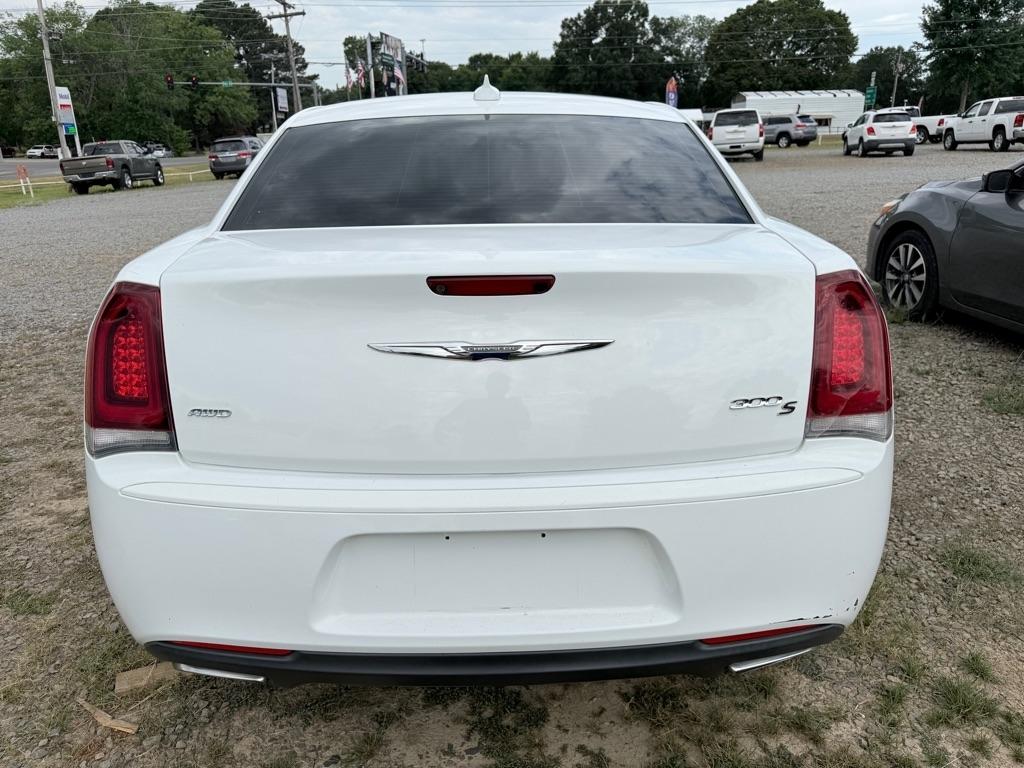 Chrysler 300 S V6 AWD 2015
