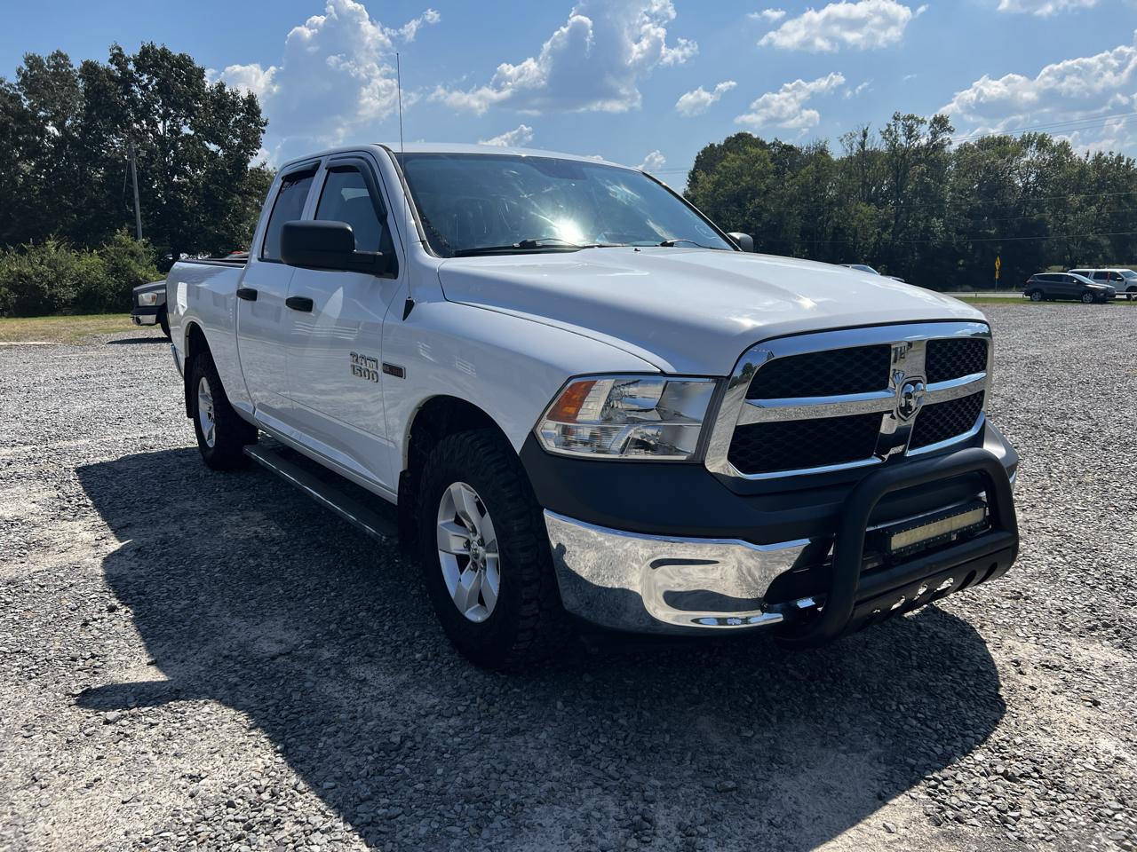 RAM 1500 Tradesman Quad Cab 4WD 2015