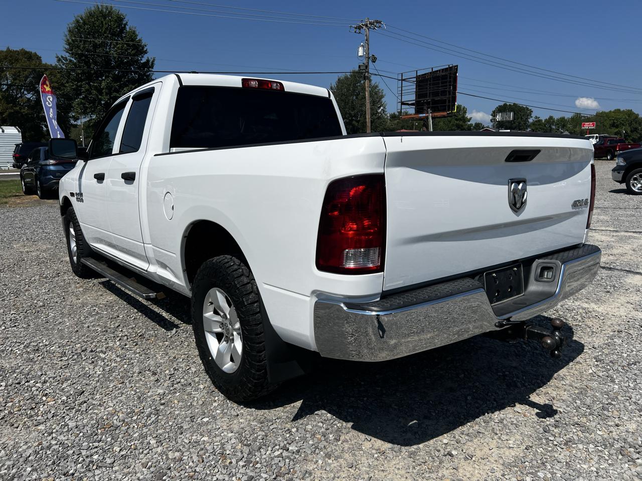 RAM 1500 Tradesman Quad Cab 4WD 2015