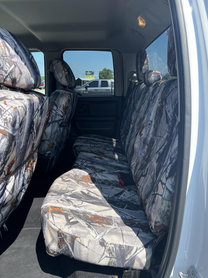 RAM 1500 Tradesman Quad Cab 4WD 2015