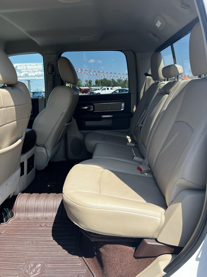 RAM 1500 Laramie Crew Cab SWB 4WD 2016