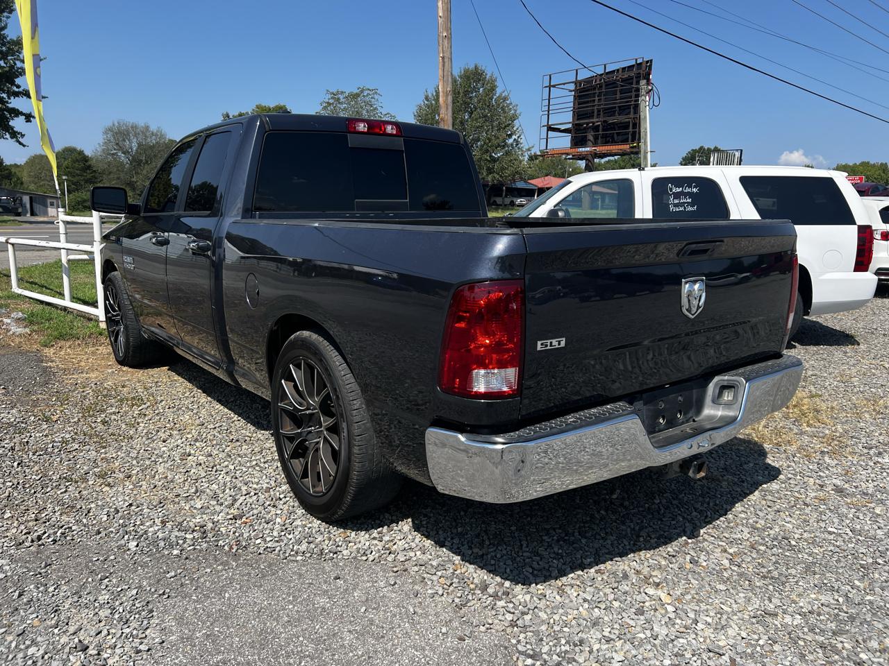 RAM 1500 Tradesman Quad Cab 4WD 2016