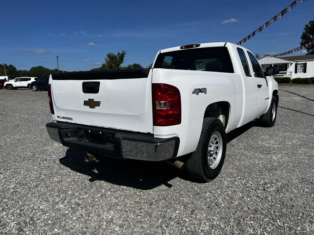 Chevrolet Silverado 1500 Work Truck Ext. Cab Long Box 4WD 2009