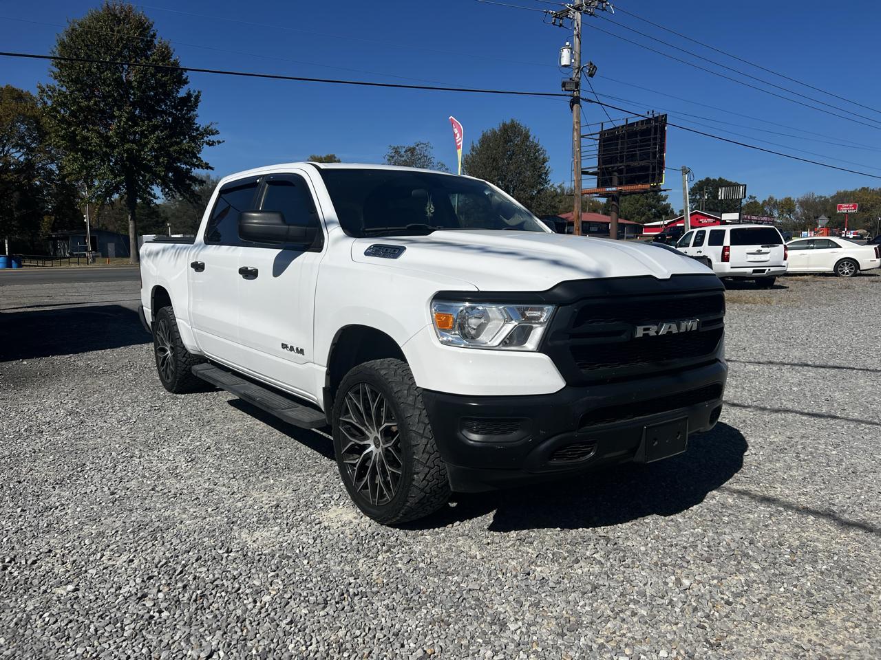 RAM 1500 Classic Tradesman Quad Cab 4WD 2021