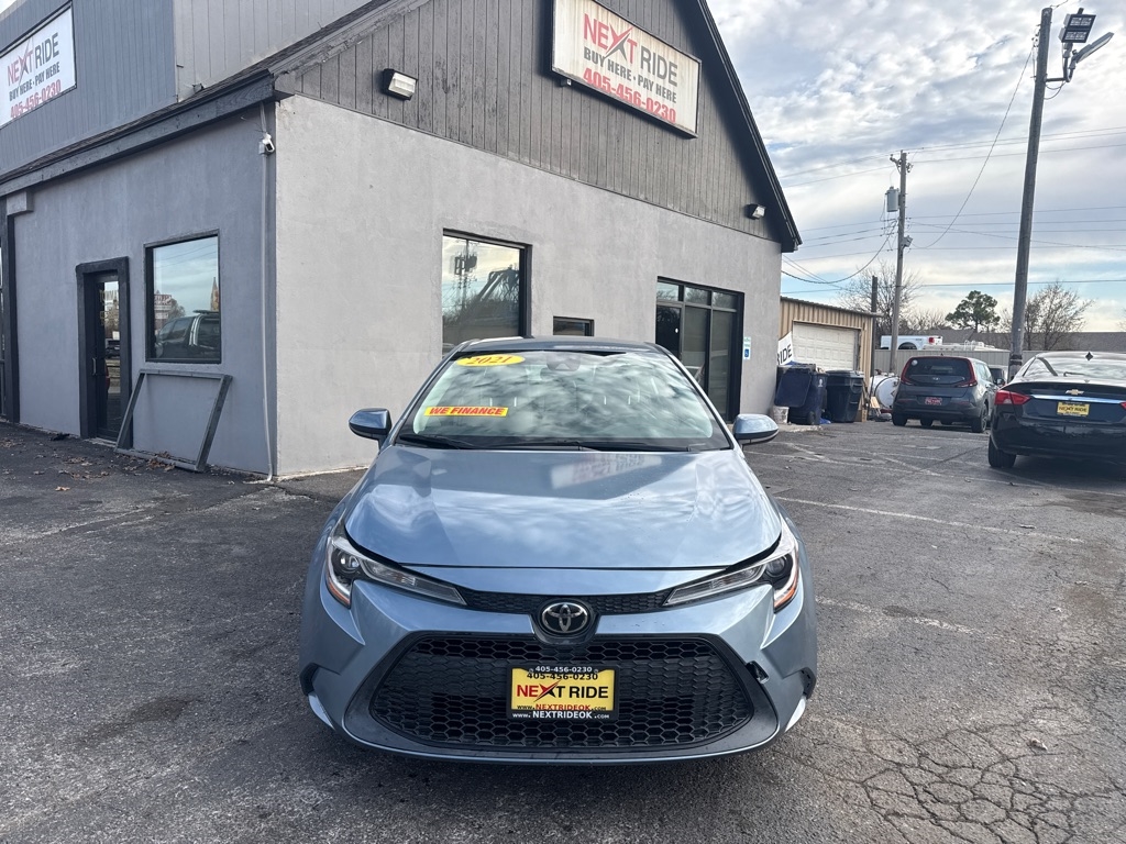 Toyota Corolla LE 2021