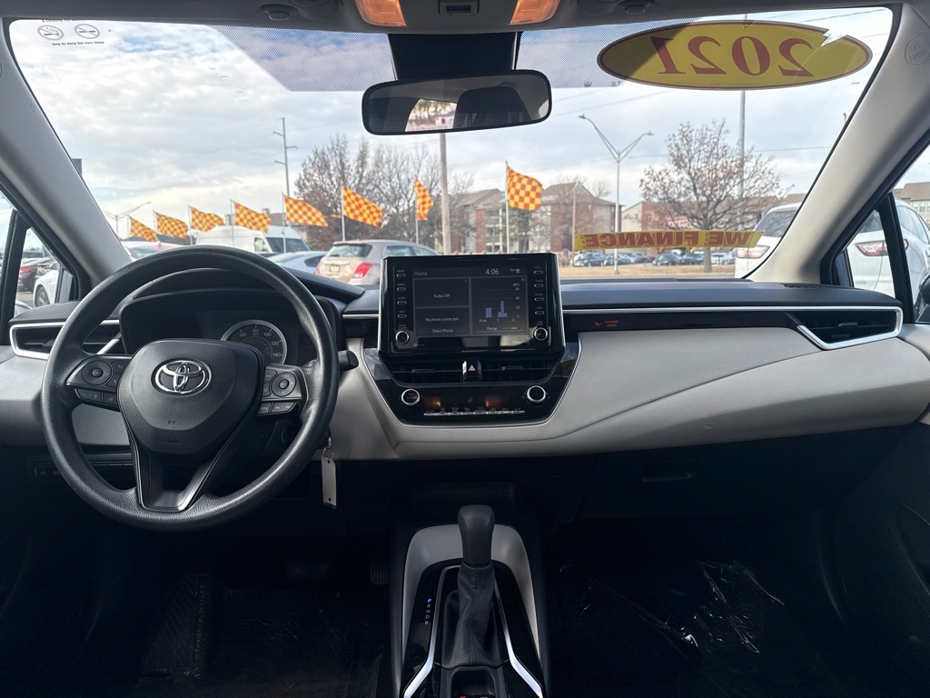 Toyota Corolla LE 2021