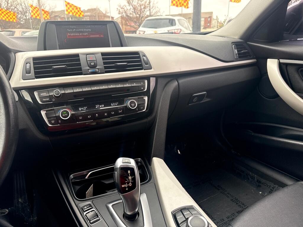 BMW 3-Series 320i Sedan 2018