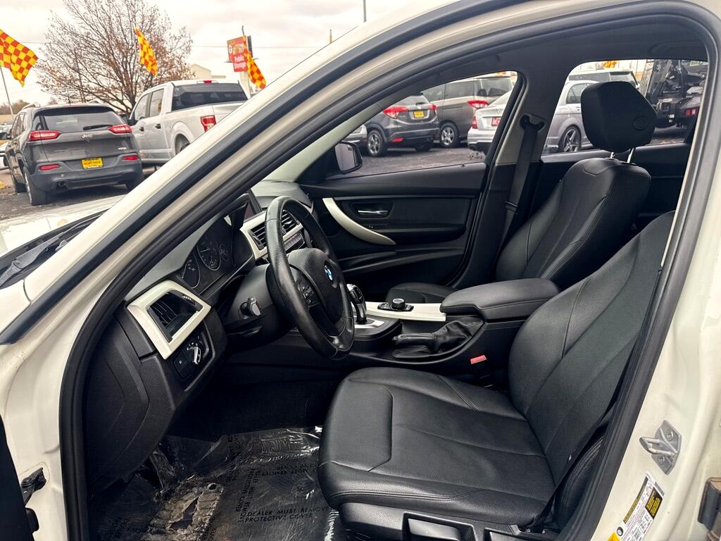 BMW 3-Series 320i Sedan 2018