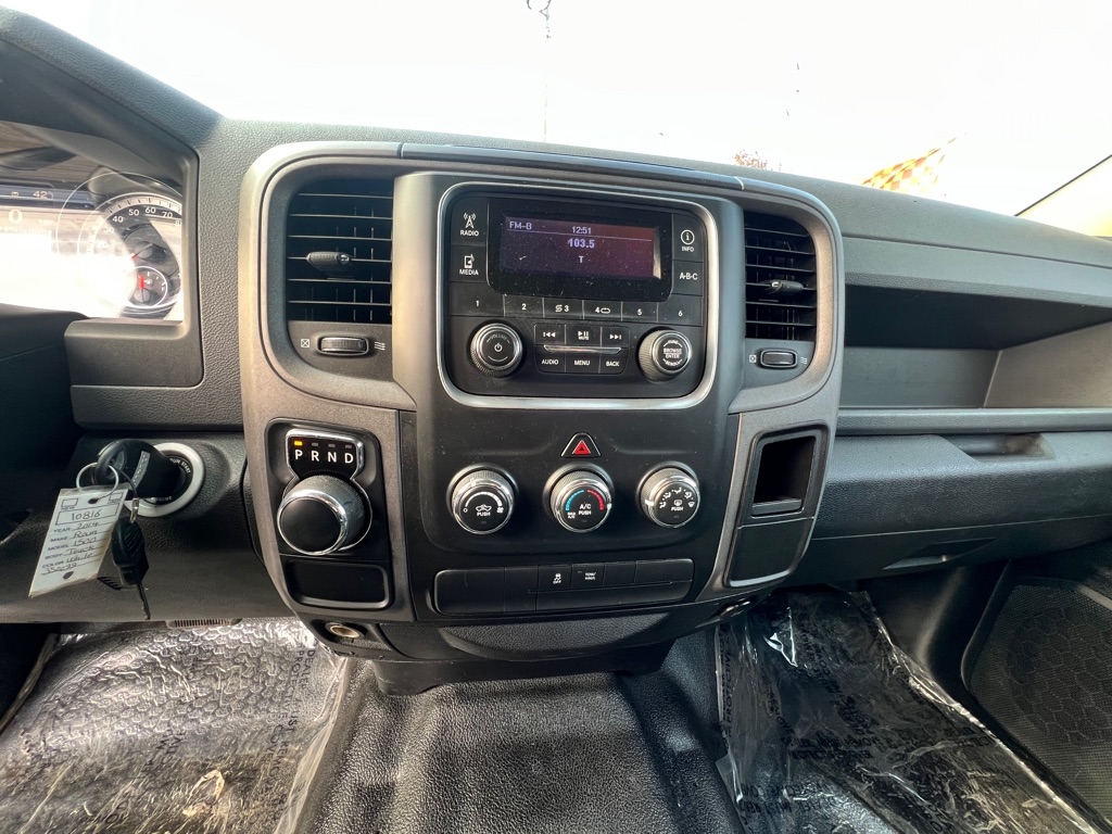 RAM 1500 Tradesman/Express Crew Cab SWB 2WD 2014